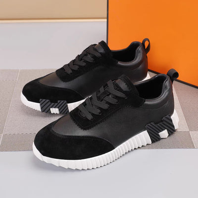 HER Sneaker