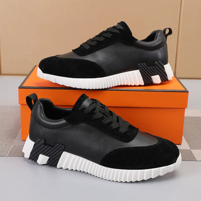 HER Sneaker