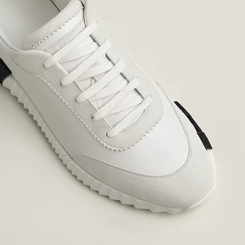 HER Sneaker